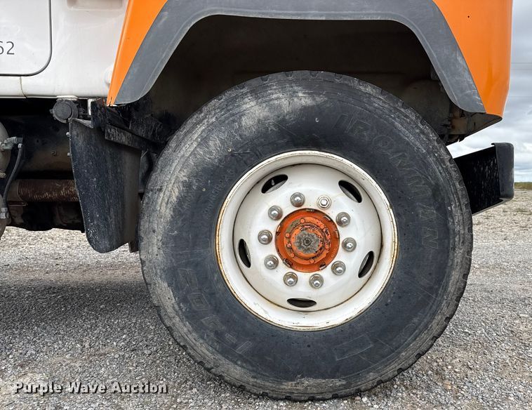 image for item EP0657 1997 Mack RD690S ready mix truck