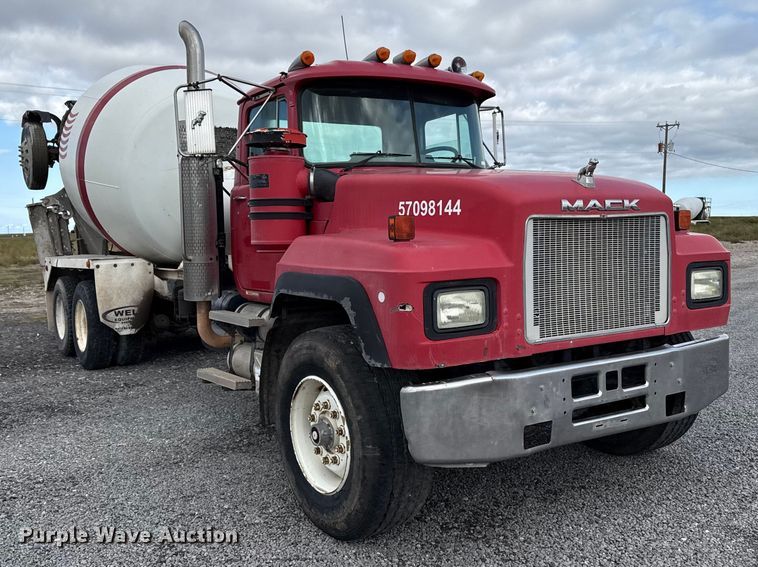 image for item EP0658 1998 Mack RD690S ready mix truck
