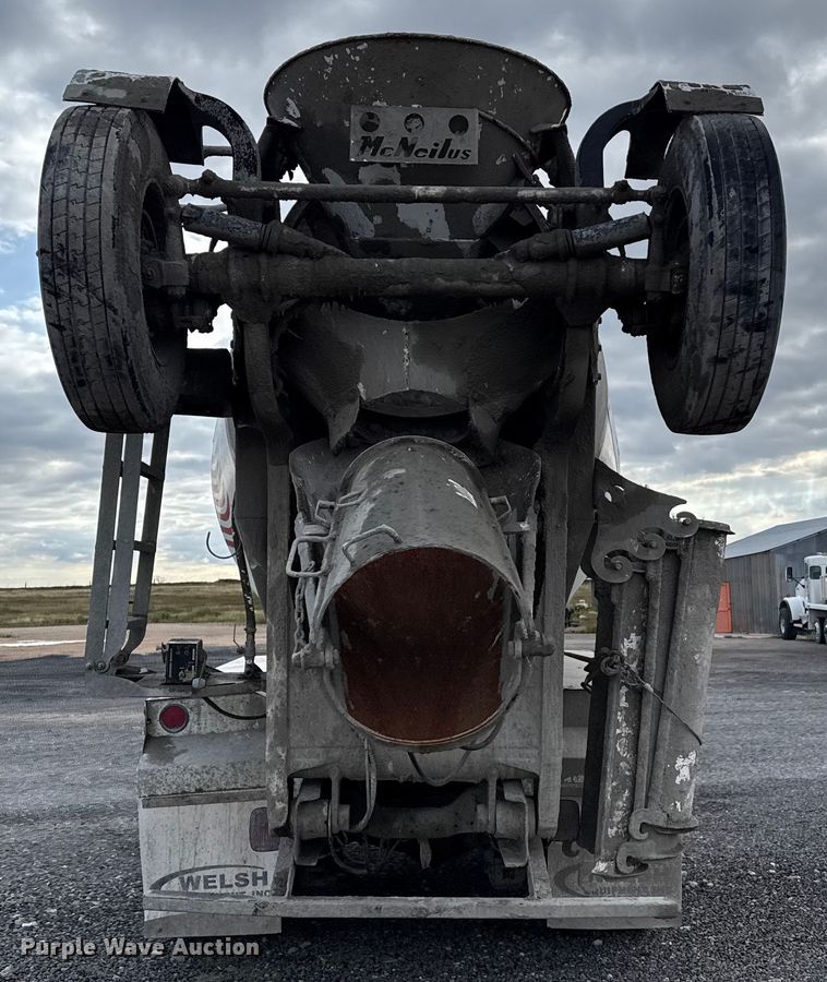 image for item EP0658 1998 Mack RD690S ready mix truck