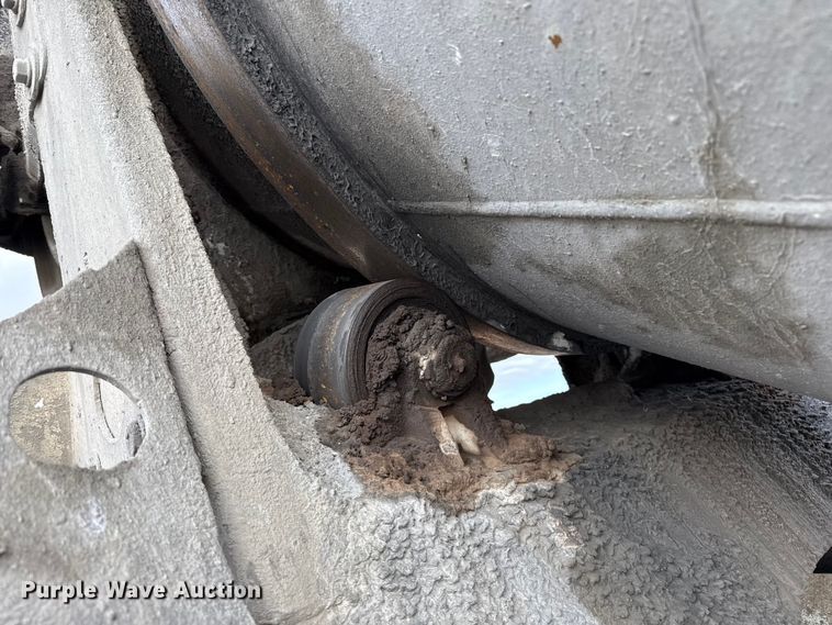 image for item EP0658 1998 Mack RD690S ready mix truck