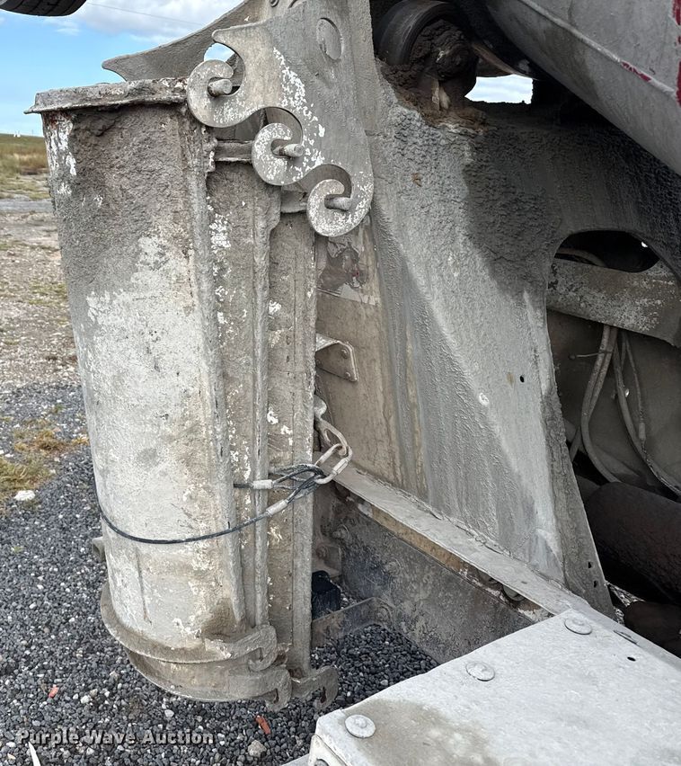 image for item EP0658 1998 Mack RD690S ready mix truck