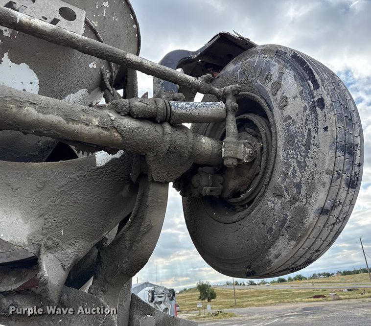 image for item EP0658 1998 Mack RD690S ready mix truck