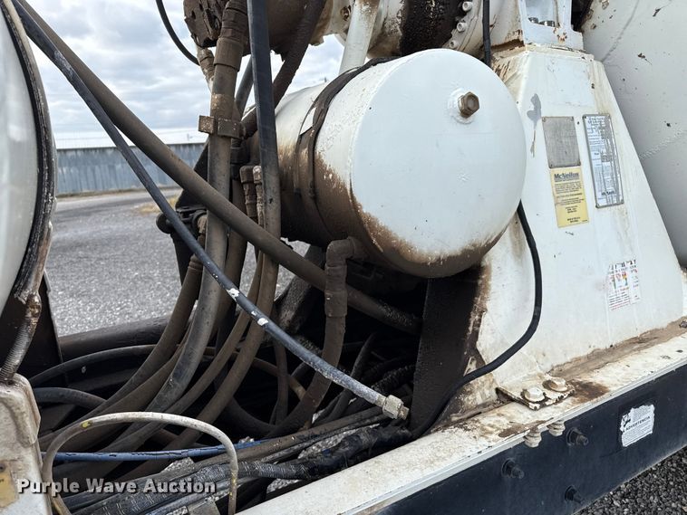 image for item EP0658 1998 Mack RD690S ready mix truck