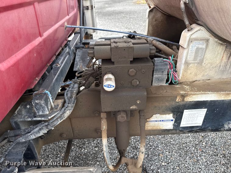 image for item EP0658 1998 Mack RD690S ready mix truck