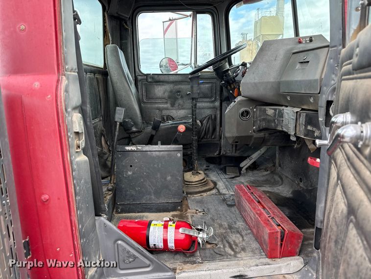 image for item EP0658 1998 Mack RD690S ready mix truck