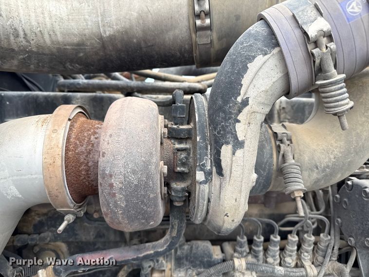 image for item EP0658 1998 Mack RD690S ready mix truck