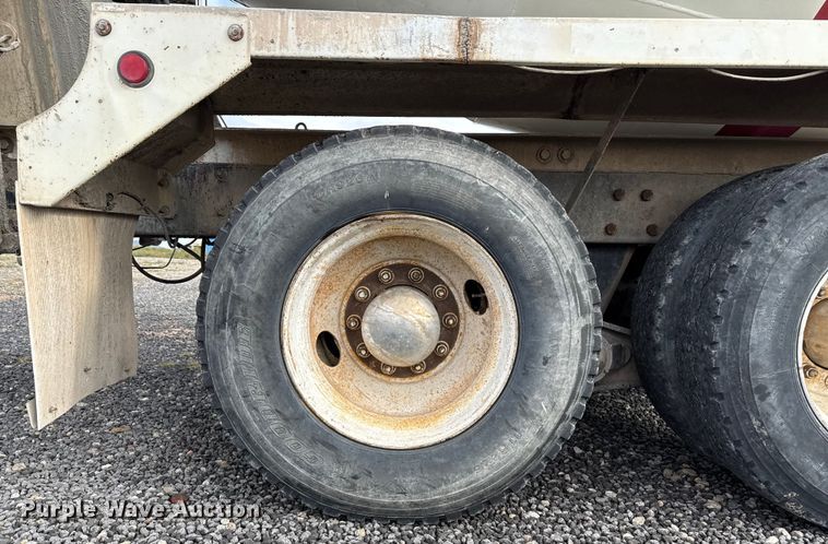 image for item EP0658 1998 Mack RD690S ready mix truck