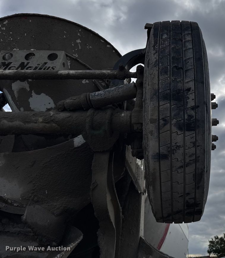 image for item EP0658 1998 Mack RD690S ready mix truck