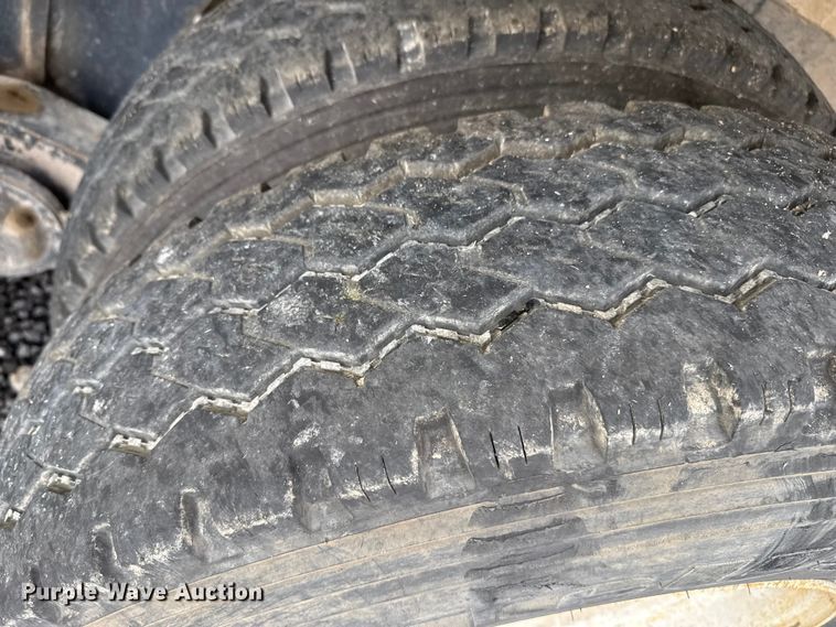 image for item EP0658 1998 Mack RD690S ready mix truck