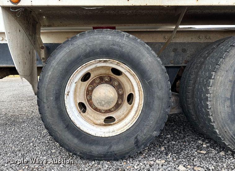 image for item EP0658 1998 Mack RD690S ready mix truck