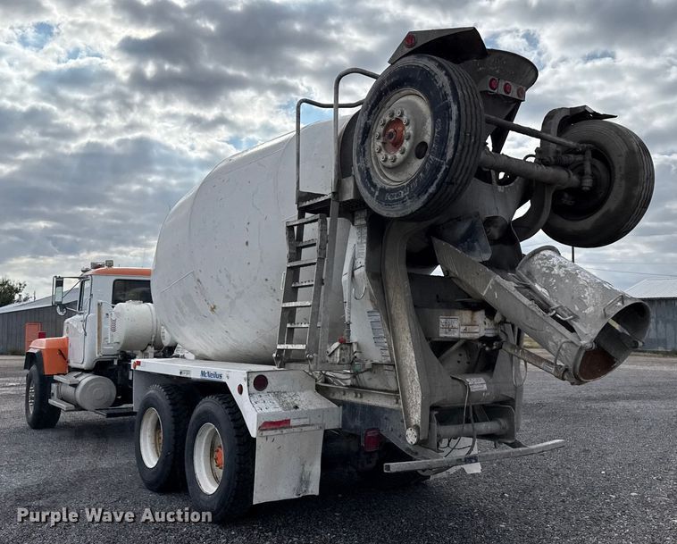 image for item EP0659 1996 Mack RD690S ready mix truck