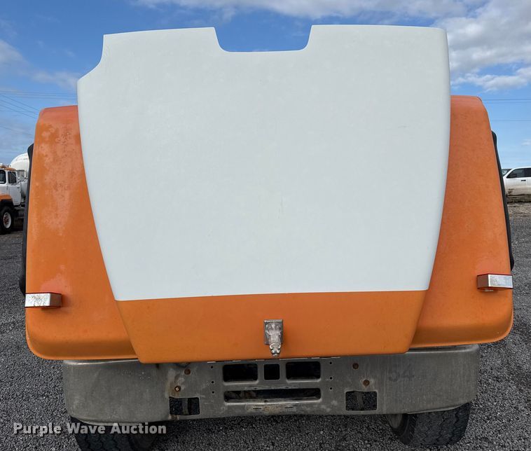 image for item EP0659 1996 Mack RD690S ready mix truck