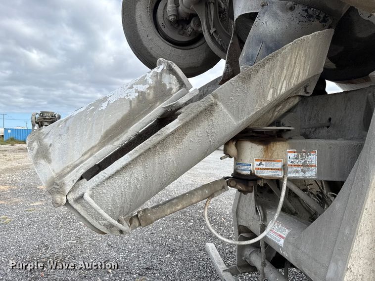 image for item EP0659 1996 Mack RD690S ready mix truck