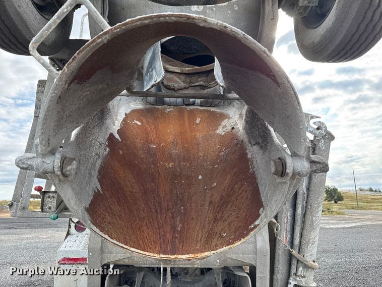 image for item EP0659 1996 Mack RD690S ready mix truck