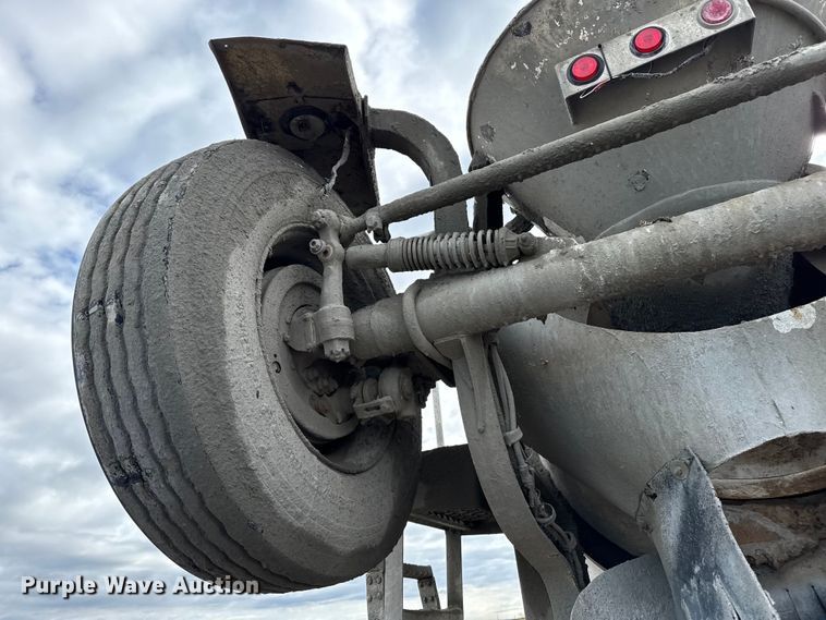 image for item EP0659 1996 Mack RD690S ready mix truck