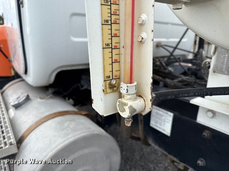 image for item EP0659 1996 Mack RD690S ready mix truck