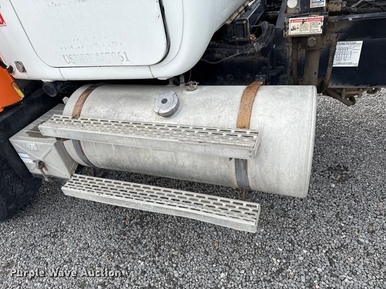 image for item EP0659 1996 Mack RD690S ready mix truck