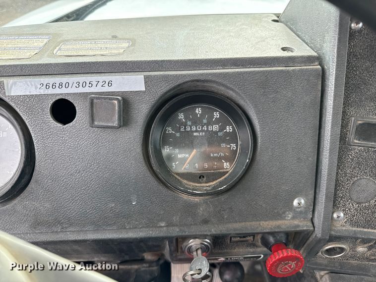 image for item EP0659 1996 Mack RD690S ready mix truck