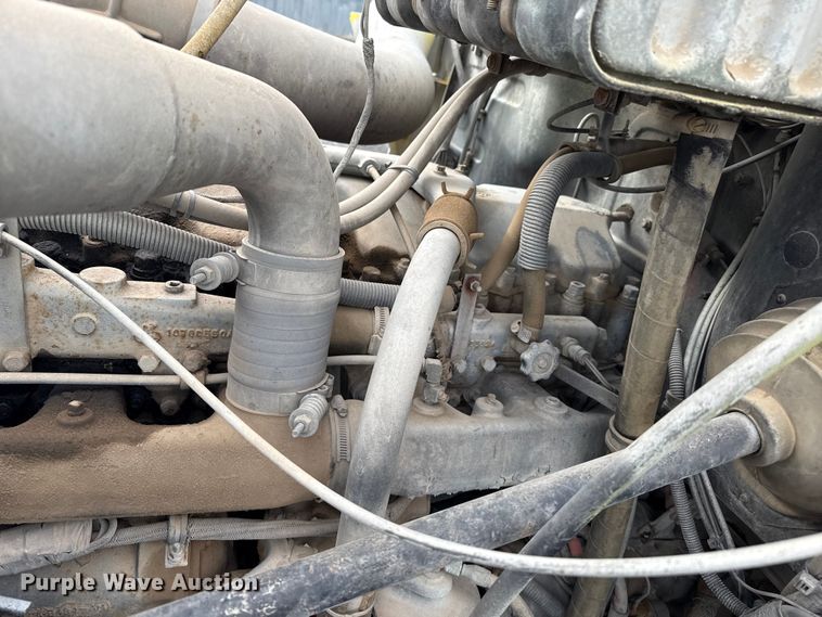 image for item EP0659 1996 Mack RD690S ready mix truck