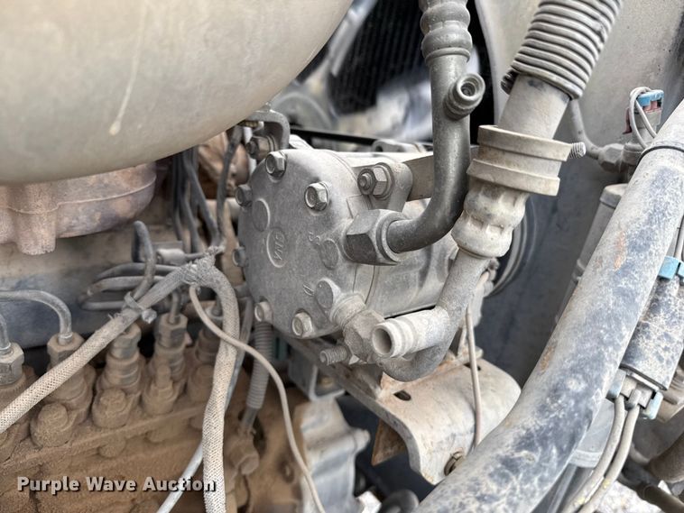 image for item EP0659 1996 Mack RD690S ready mix truck