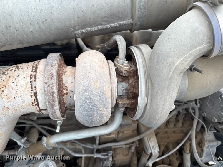 image for item EP0659 1996 Mack RD690S ready mix truck