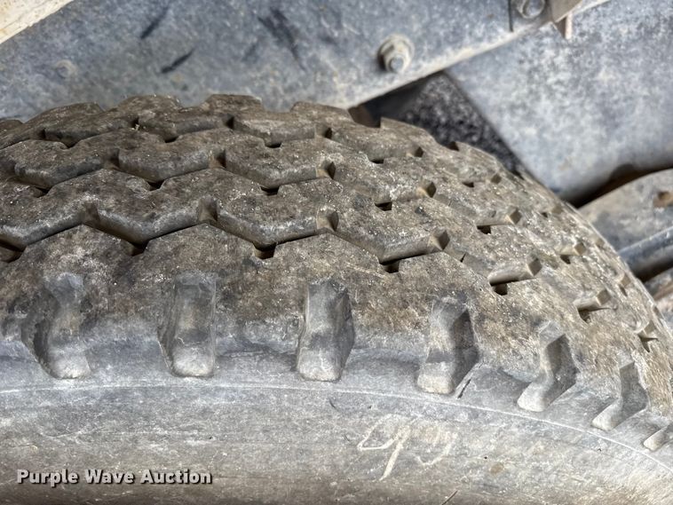 image for item EP0659 1996 Mack RD690S ready mix truck