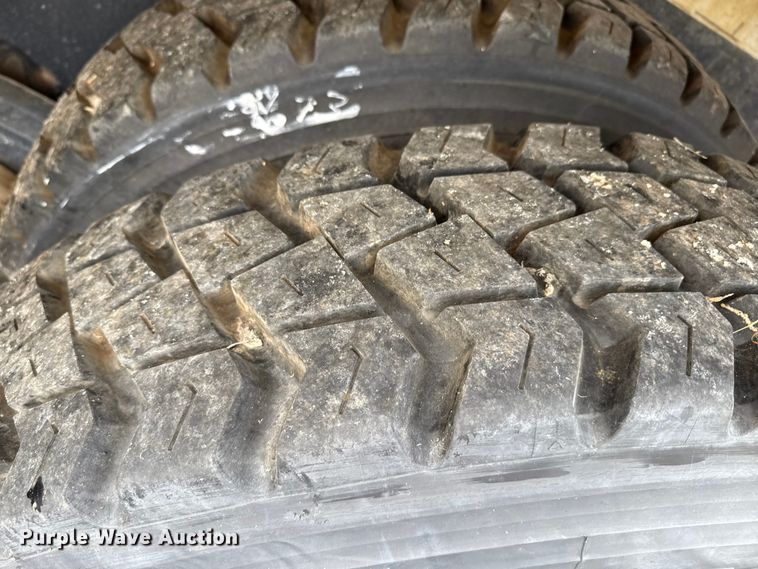 image for item EP0659 1996 Mack RD690S ready mix truck