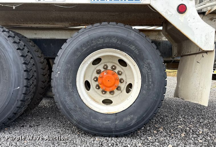 image for item EP0659 1996 Mack RD690S ready mix truck