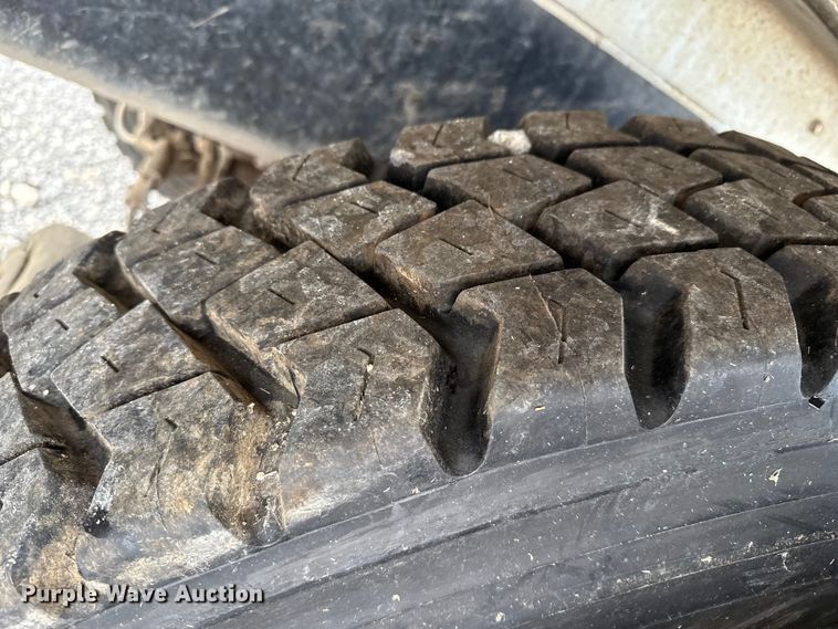 image for item EP0659 1996 Mack RD690S ready mix truck