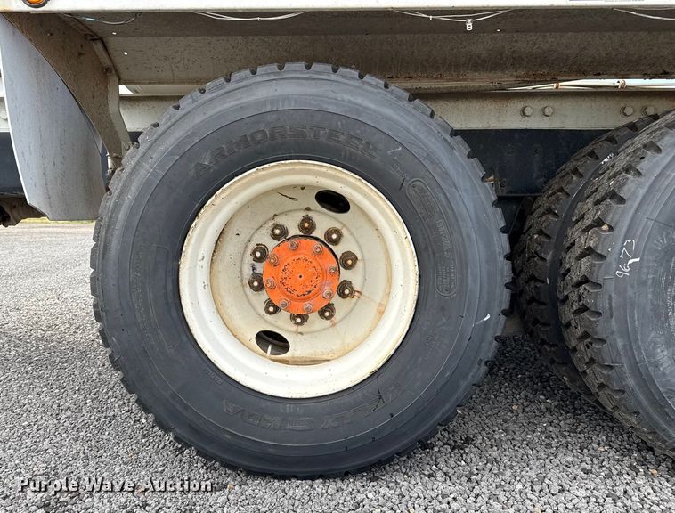 image for item EP0659 1996 Mack RD690S ready mix truck