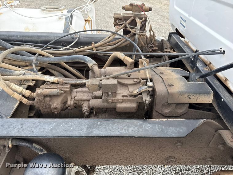 image for item EP0660 1998 Mack RD690S ready mix truck