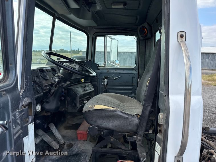 image for item EP0660 1998 Mack RD690S ready mix truck