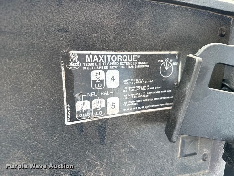 image for item EP0660 1998 Mack RD690S ready mix truck