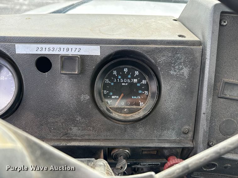 image for item EP0660 1998 Mack RD690S ready mix truck