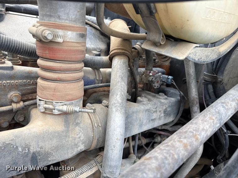 image for item EP0660 1998 Mack RD690S ready mix truck