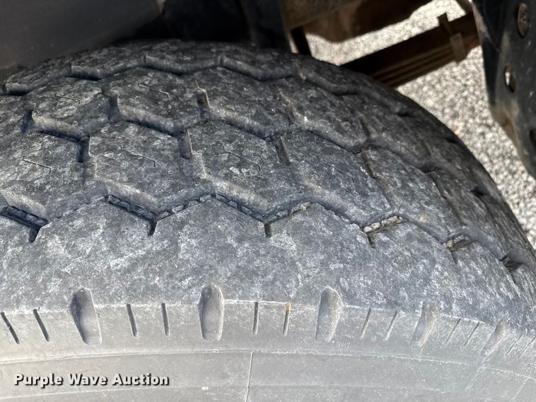 image for item EP0660 1998 Mack RD690S ready mix truck