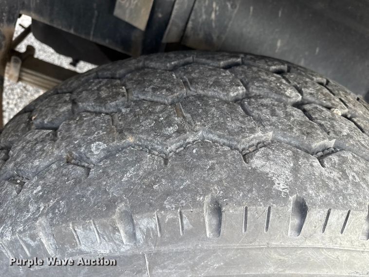 image for item EP0660 1998 Mack RD690S ready mix truck