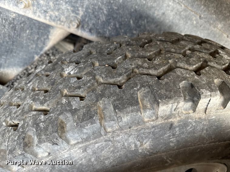 image for item EP0660 1998 Mack RD690S ready mix truck