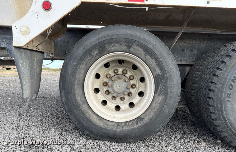 image for item EP0660 1998 Mack RD690S ready mix truck