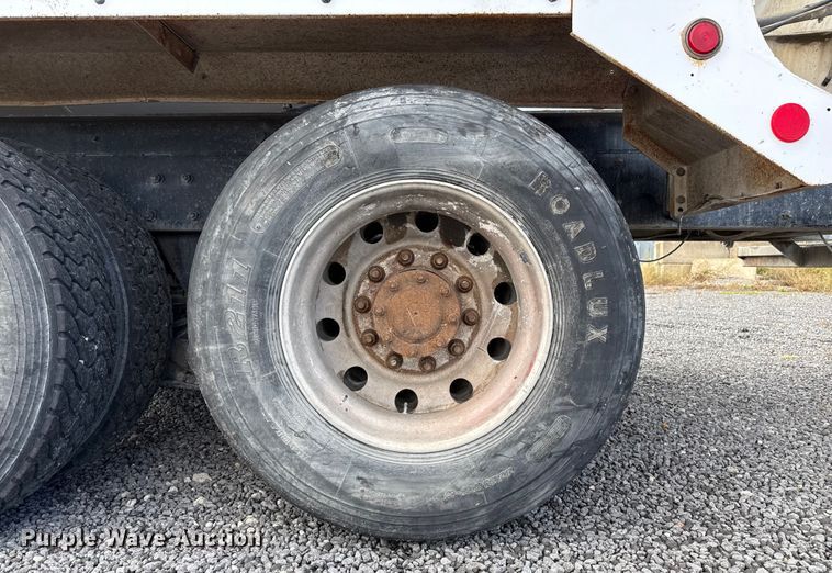 image for item EP0660 1998 Mack RD690S ready mix truck