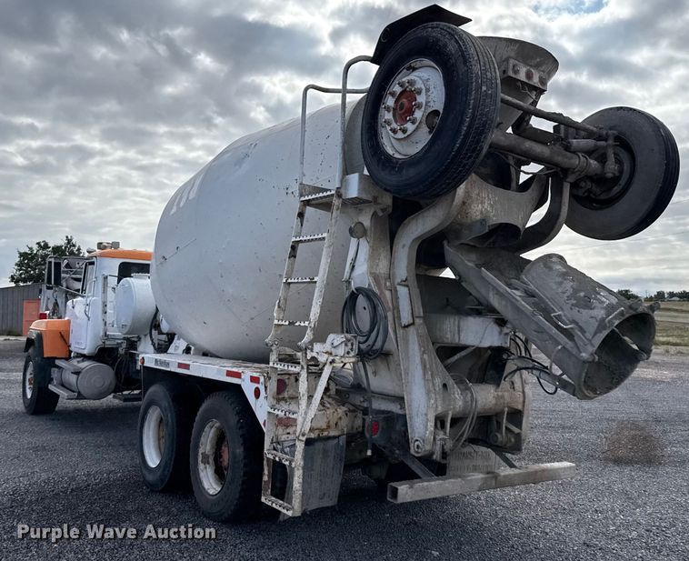 image for item EP0662 2001 Mack RD690S ready mix truck