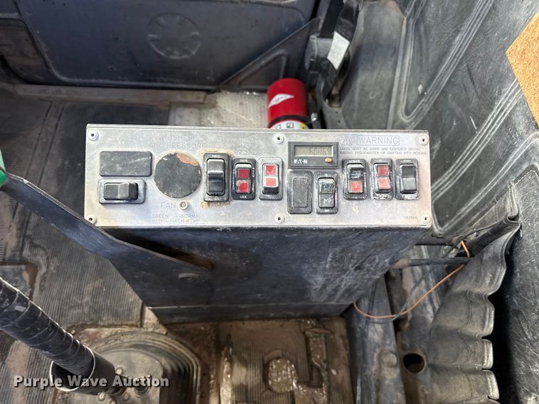 image for item EP0662 2001 Mack RD690S ready mix truck