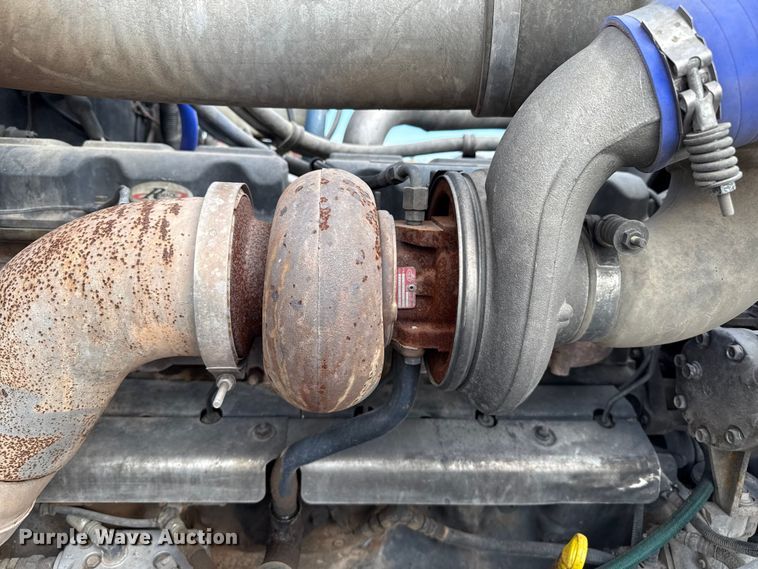 image for item EP0662 2001 Mack RD690S ready mix truck