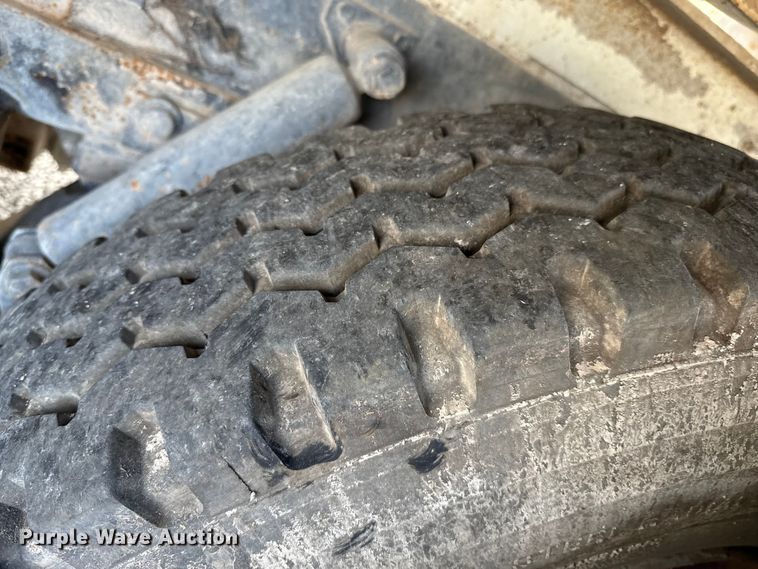 image for item EP0662 2001 Mack RD690S ready mix truck