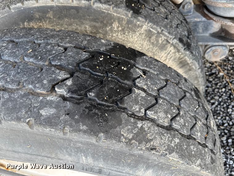 image for item EP0662 2001 Mack RD690S ready mix truck