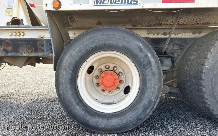 image for item EP0662 2001 Mack RD690S ready mix truck