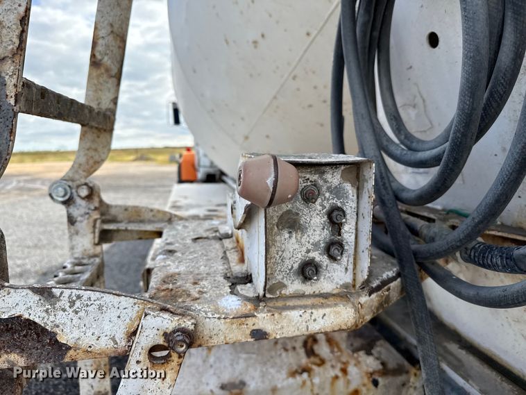 image for item EP0662 2001 Mack RD690S ready mix truck