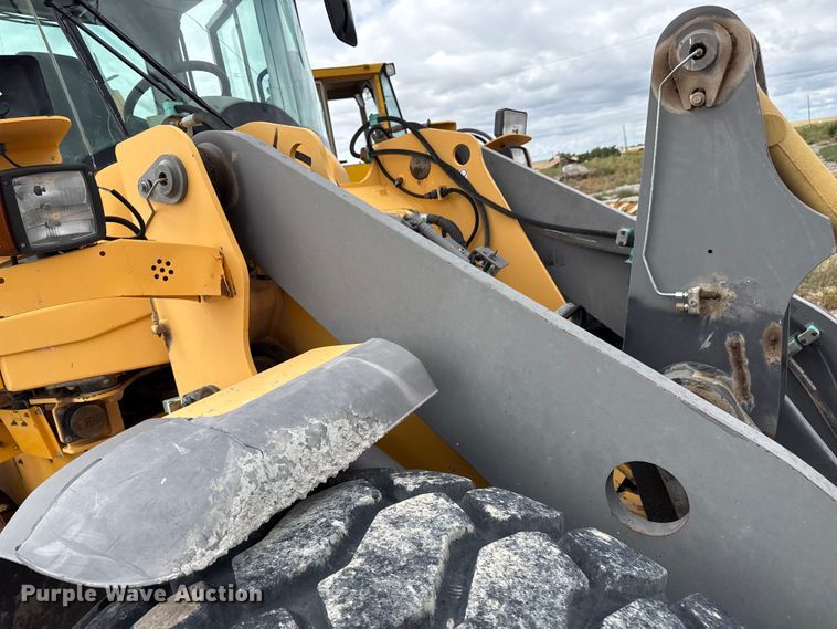 image for item EP0663 2007 Volvo L70F wheel loader