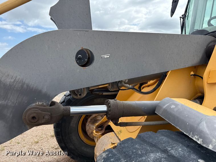 image for item EP0663 2007 Volvo L70F wheel loader