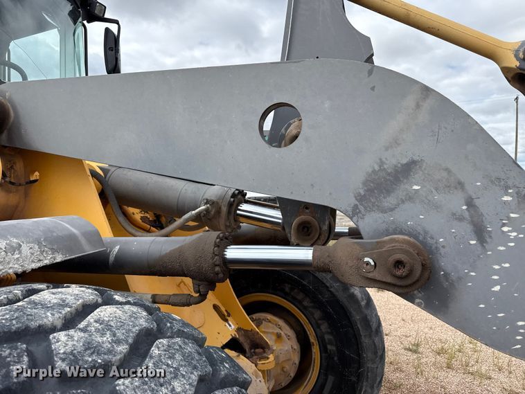 image for item EP0663 2007 Volvo L70F wheel loader